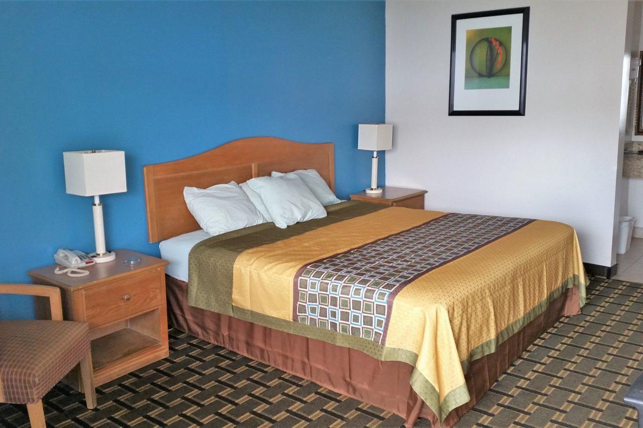Motel 6 Elizabethtown Exterior photo